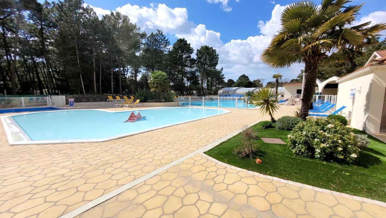 생장드몽 Belles Vacances En Bord De Mer Dans Camping 4 Etoiles 빌라 외부 사진