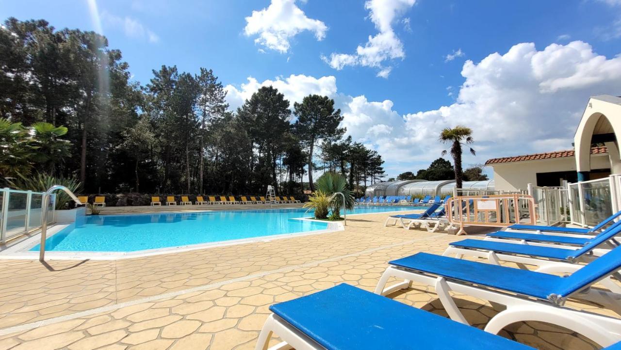 생장드몽 Belles Vacances En Bord De Mer Dans Camping 4 Etoiles 빌라 외부 사진
