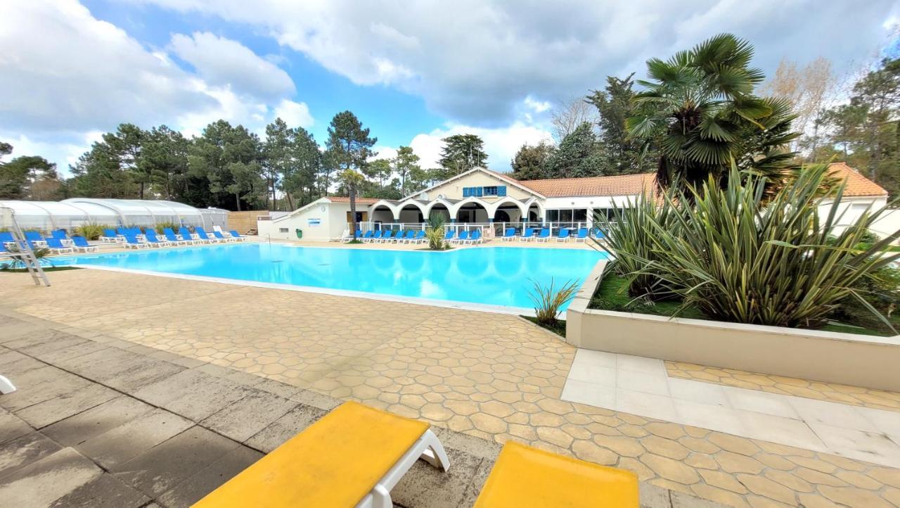 생장드몽 Belles Vacances En Bord De Mer Dans Camping 4 Etoiles 빌라 외부 사진