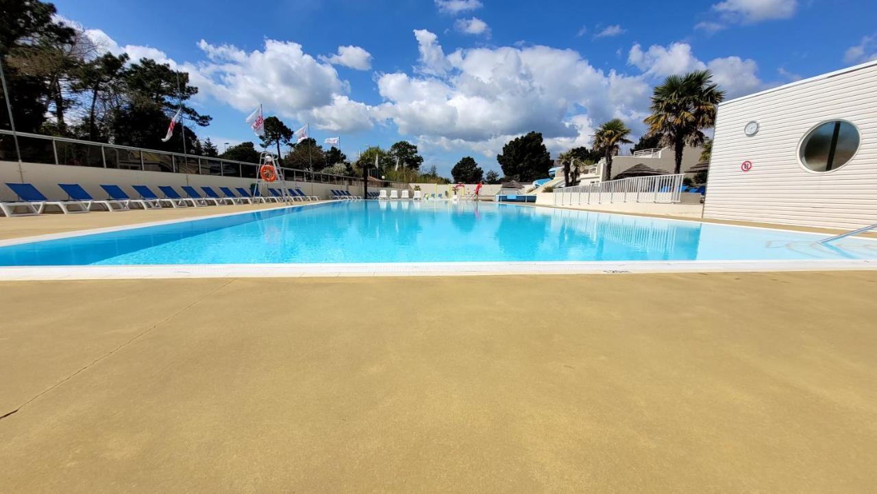 생장드몽 Belles Vacances En Bord De Mer Dans Camping 4 Etoiles 빌라 외부 사진